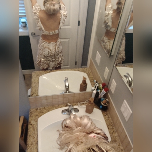 Catchall white Ruffle dress - Picture 4 of 5